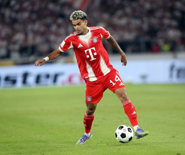 股天下 德甲8月最佳进球: 拜仁边锋路易斯-迪亚斯对阵莱比锡的破门